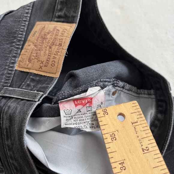 90s Levi’s 501 Black Denim Jeans Pants XX 31 30 Button Fly Made in USA - Picture 4 of 7